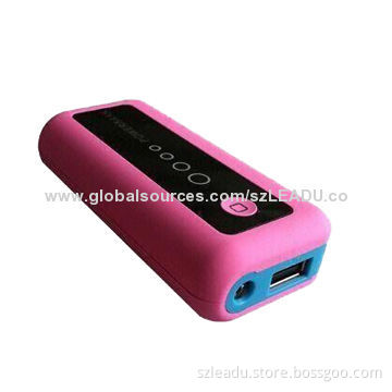 New Hot-selling Universal Power Bank with LED Charger 5,000mAh
